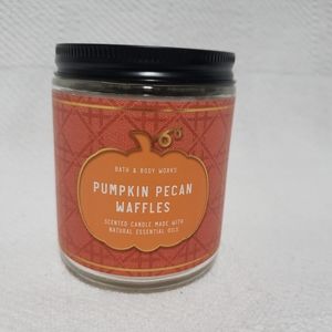 Bath & Body Works Pumpkin Pecan Waffles Candle Single Wick Scented 7 oz NEW